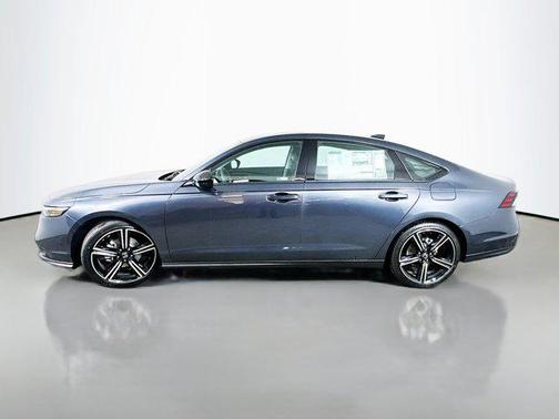 Meteorite Gray Metallic 2026 Honda Accord SE