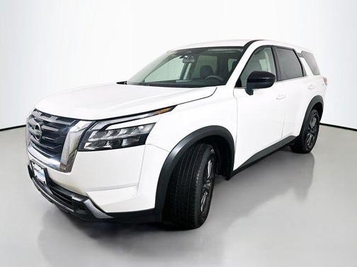 2023 Nissan Pathfinder S 4WD