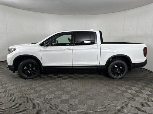 Platinum White Pearl 2026 Honda Ridgeline Black