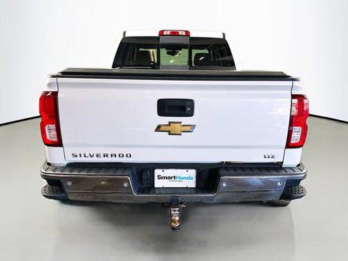 Iridescent Pearl Tricoat 2016 Chevrolet Silverado 1500 LTZ