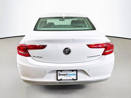 2018 Buick LaCrosse Essence