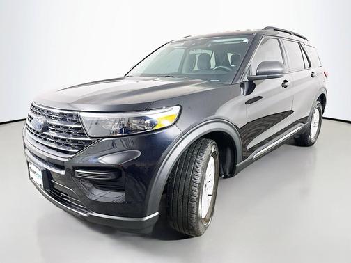 Black Metallic 2023 Ford Explorer XLT