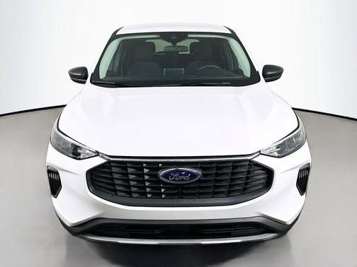 Oxford White 2023 Ford Escape Active