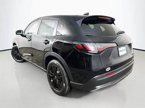 Crystal Black Pearl 2027 Honda HR-V Sport