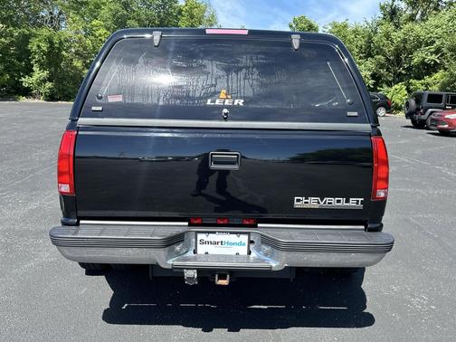 Onyx Black 1998 Chevrolet 3500 Base