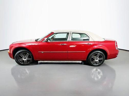 2010 Chrysler 300C Base