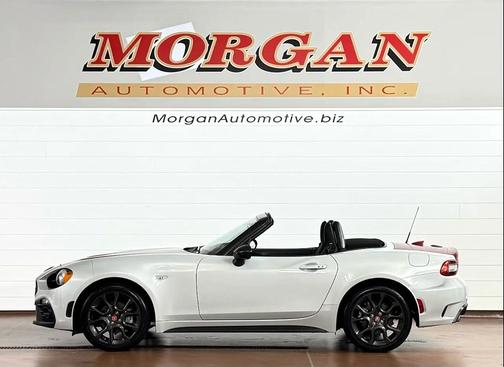 2019 FIAT 124 Spider Base