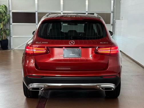 Hyacinth Red 2018 Mercedes-Benz GLC 300 4MATIC