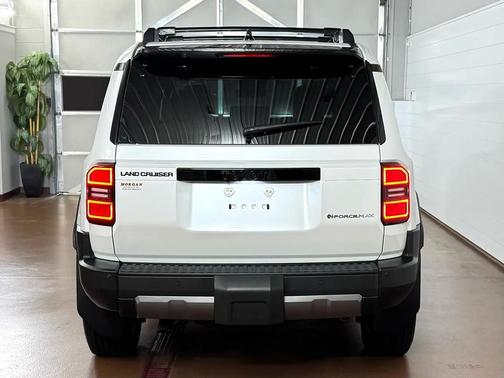 2025 Toyota Land Cruiser Base