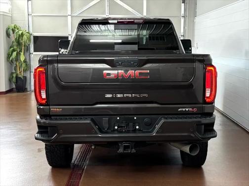 2021 GMC Sierra 2500 AT4