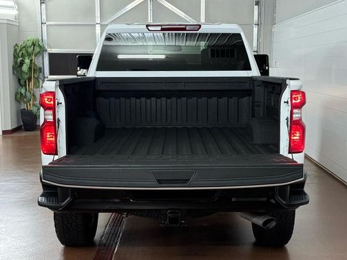 2025 Chevrolet Silverado 2500 Custom