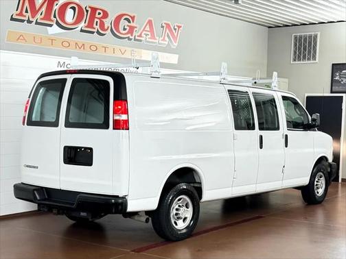2022 Chevrolet Express 2500 2500 Cargo Extended 6.6L V8