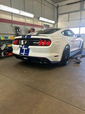 2016 Ford Shelby GT350 Base