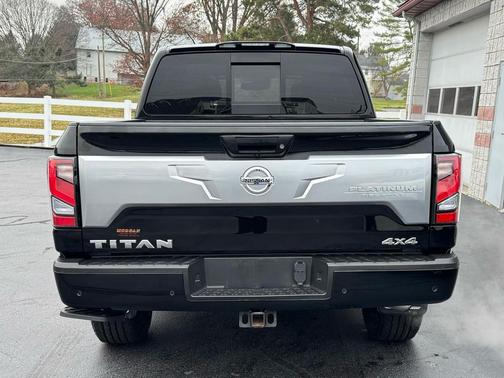 2021 Nissan Titan Platinum Reserve