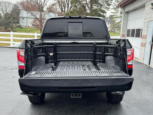 2021 Nissan Titan Platinum Reserve