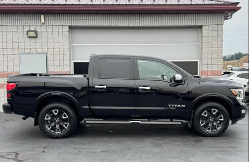 2021 Nissan Titan Platinum Reserve