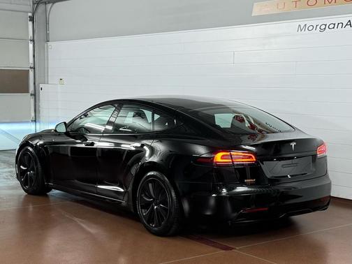 2023 Tesla Model S Base