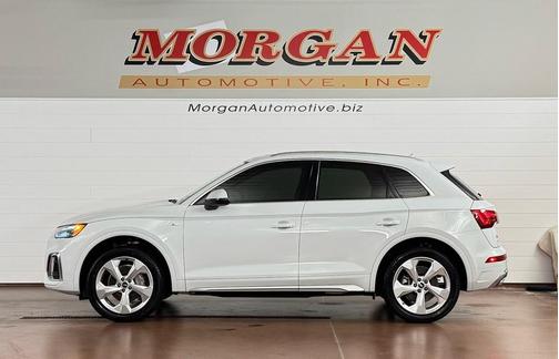 2022 Audi Q5 45 S line Premium Plus