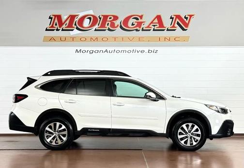2022 Subaru Outback Premium