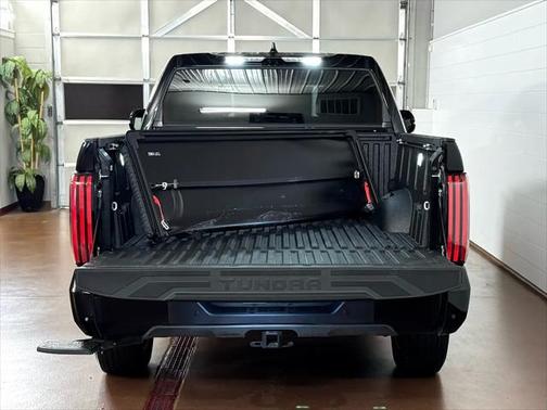 2025 Toyota Tundra Platinum
