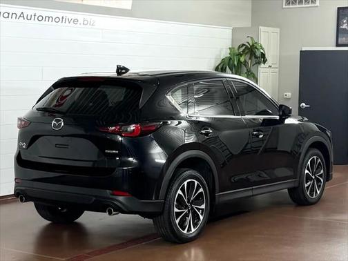 2022 Mazda CX-5 Premium Plus