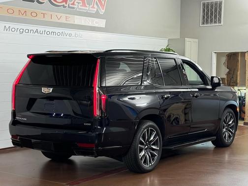 2023 Cadillac Escalade Sport Platinum