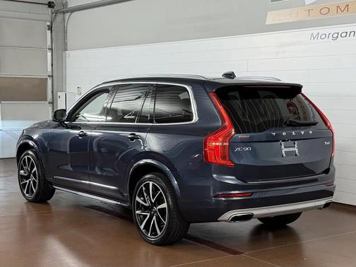 Denim Blue Metallic 2021 Volvo XC90 T6 Momentum