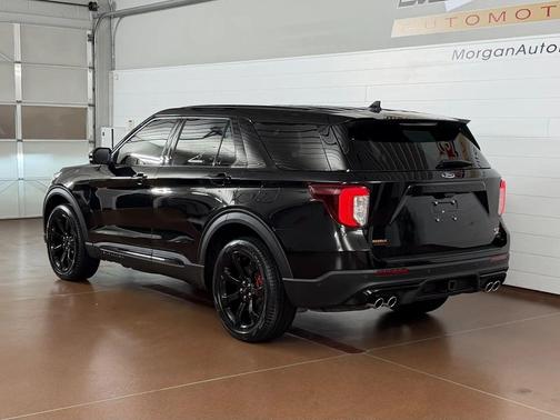 Agate Black Metallic 2022 Ford Explorer ST