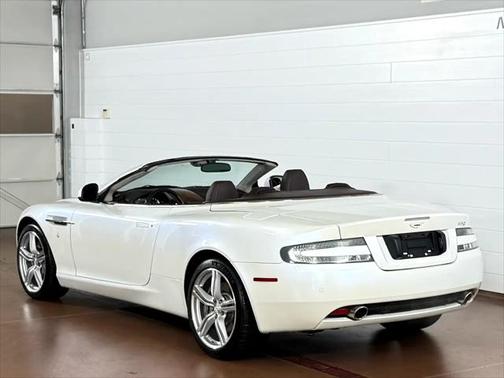 2010 Aston Martin DB9 Volante