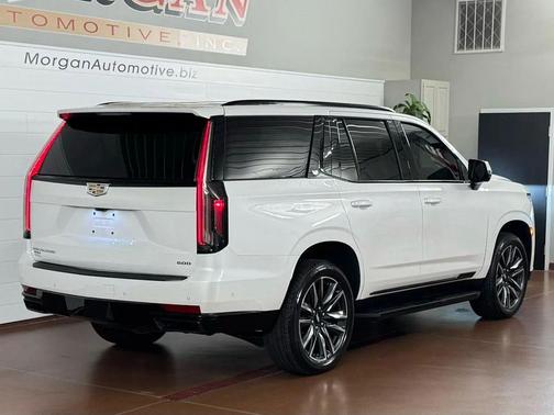 Crystal White Tricoat 2023 Cadillac Escalade Sport Platinum