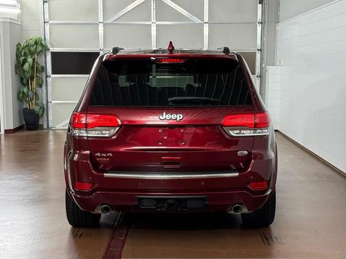 2020 Jeep Grand Cherokee Overland