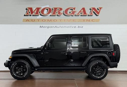 Black Clearcoat 2023 Jeep Wrangler Willys