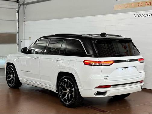 2022 Jeep Grand Cherokee 4xe Summit Reserve
