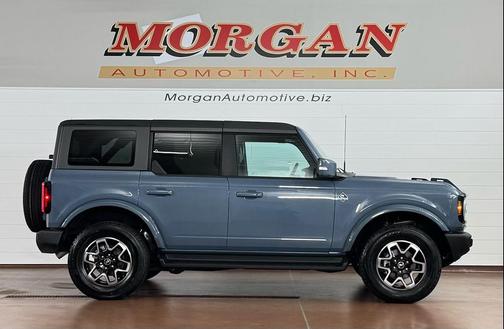 2025 Ford Bronco Outer Banks 4 Door 4x4