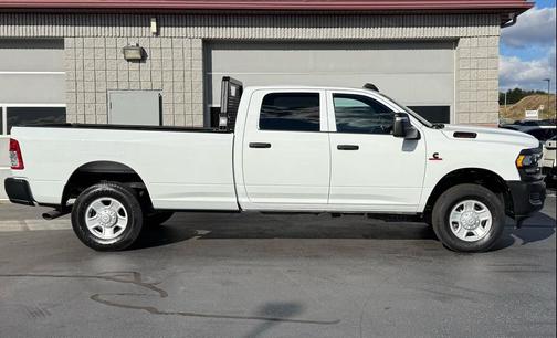 2024 RAM 3500 Tradesman Crew Cab 4x4 Long Box