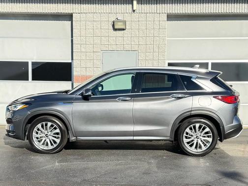 2023 INFINITI QX50 LUXE AWD