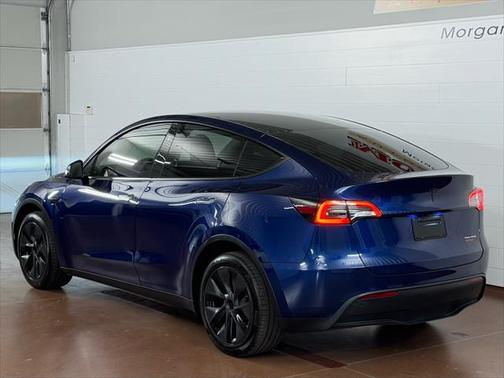 2024 Tesla Model Y Long Range AWD