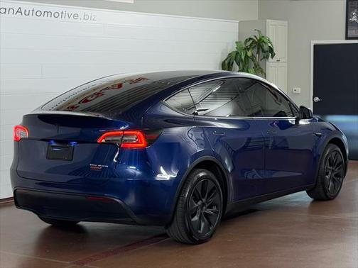 2024 Tesla Model Y Long Range AWD