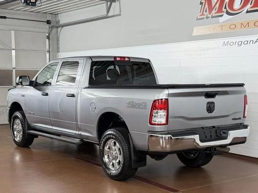 Billet Silver Metallic Clearcoat 2021 RAM 2500 Tradesman Crew Cab 4x4 6'4' Box