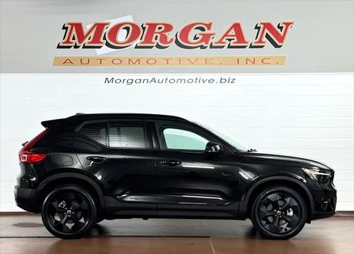 2025 Volvo XC40 B5 Plus Dark Theme AWD