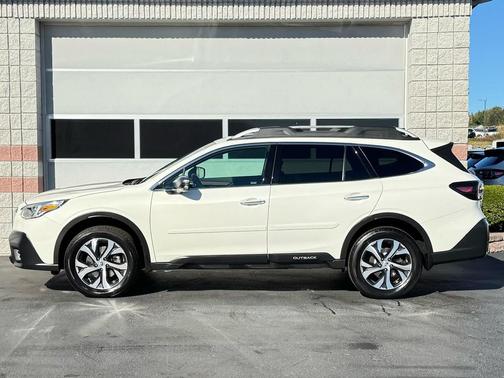 2022 Subaru Outback Touring