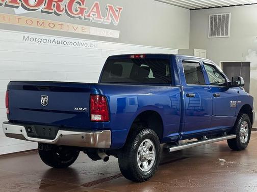 2017 RAM 2500 Tradesman Crew Cab SWB 4x4