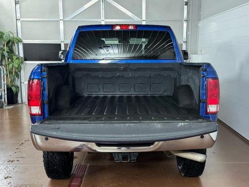 2017 RAM 2500 Tradesman Crew Cab SWB 4x4