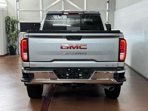 2025 GMC Sierra 2500 SLE