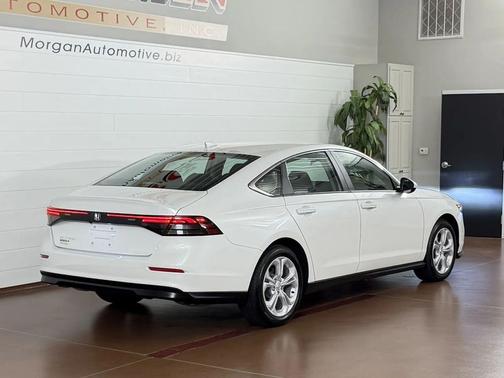 Platinum White Pearl 2025 Honda Accord LX 1.5T