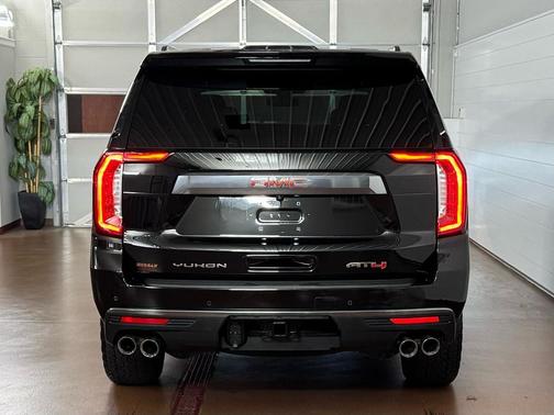 2022 GMC Yukon AT4 4WD