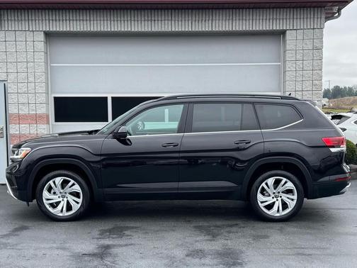 2022 Volkswagen Atlas 3.6L SE w/Technology