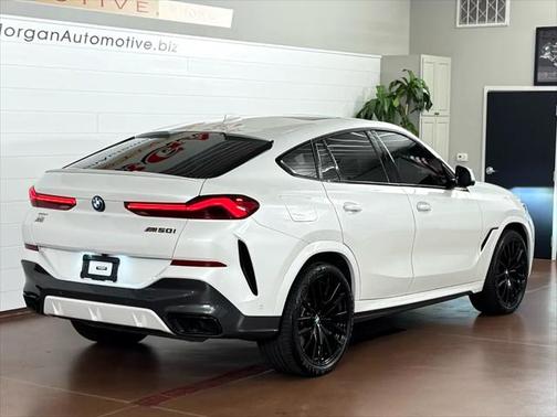 2022 BMW X6 M50i xDrive