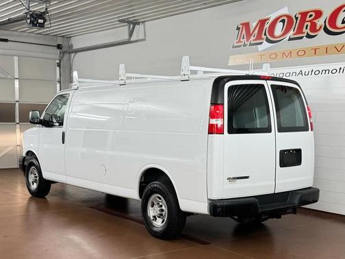 2022 Chevrolet Express 2500 2500 Cargo Extended WB