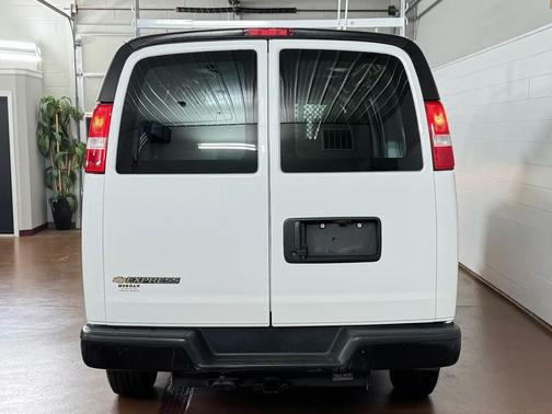 2022 Chevrolet Express 2500 2500 Cargo Extended WB